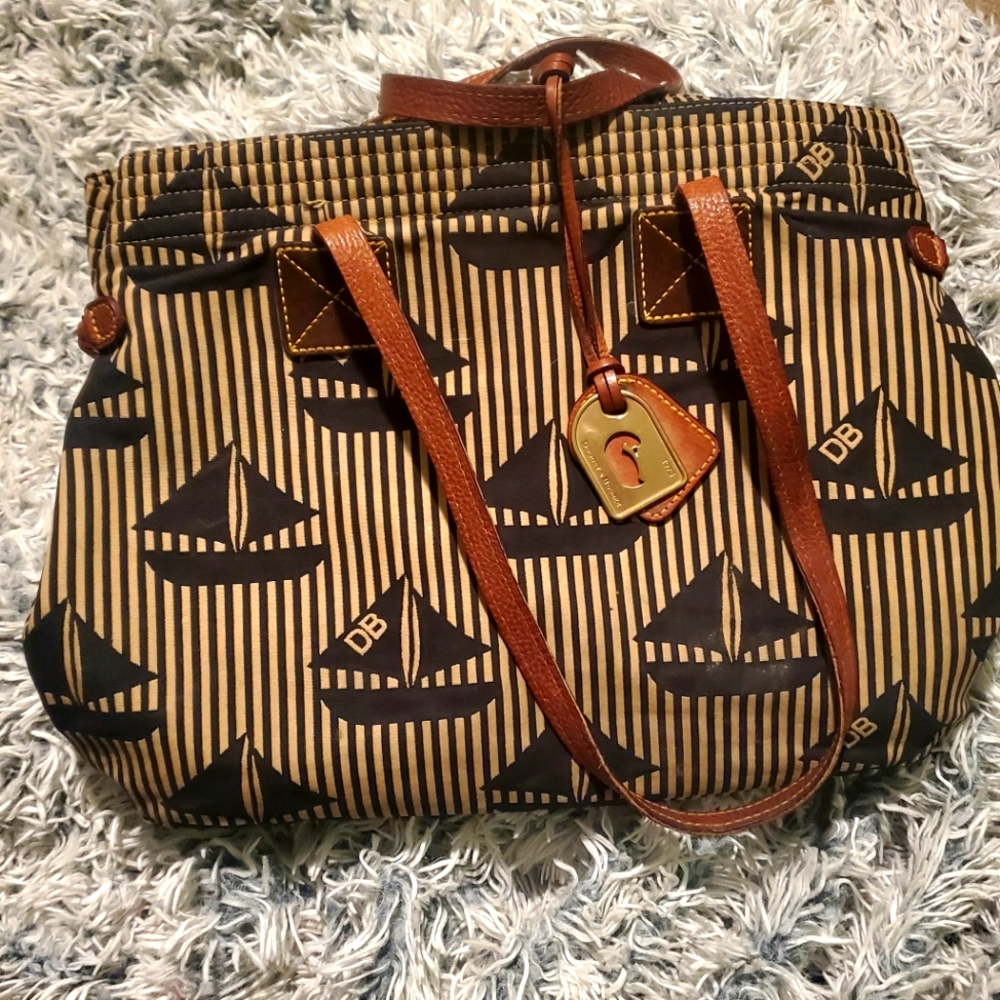 Vintage Dooney and Bourke Sailboat Purse